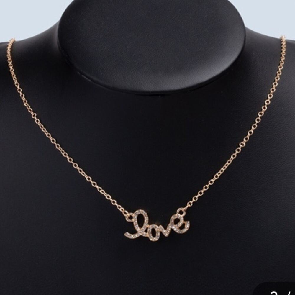 👉 NEW! Boho Jamboree Festival LOVE Deigns Necklace ⭐️⭐️⭐️⭐️⭐️